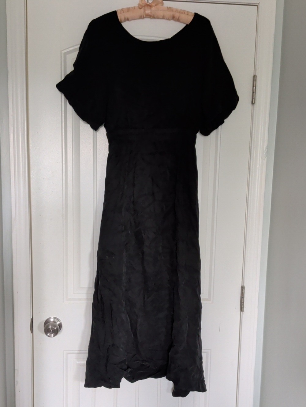 Classic Black Midi Dress - Elegant Everyday Style